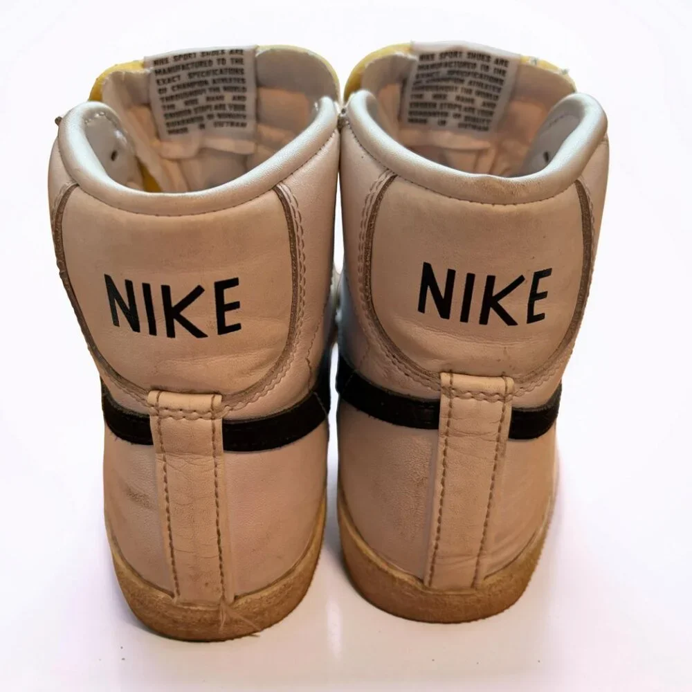 Nike Blazer Mid '77 Sneakers – Women’s Size 5 - Picture 3 of 4
